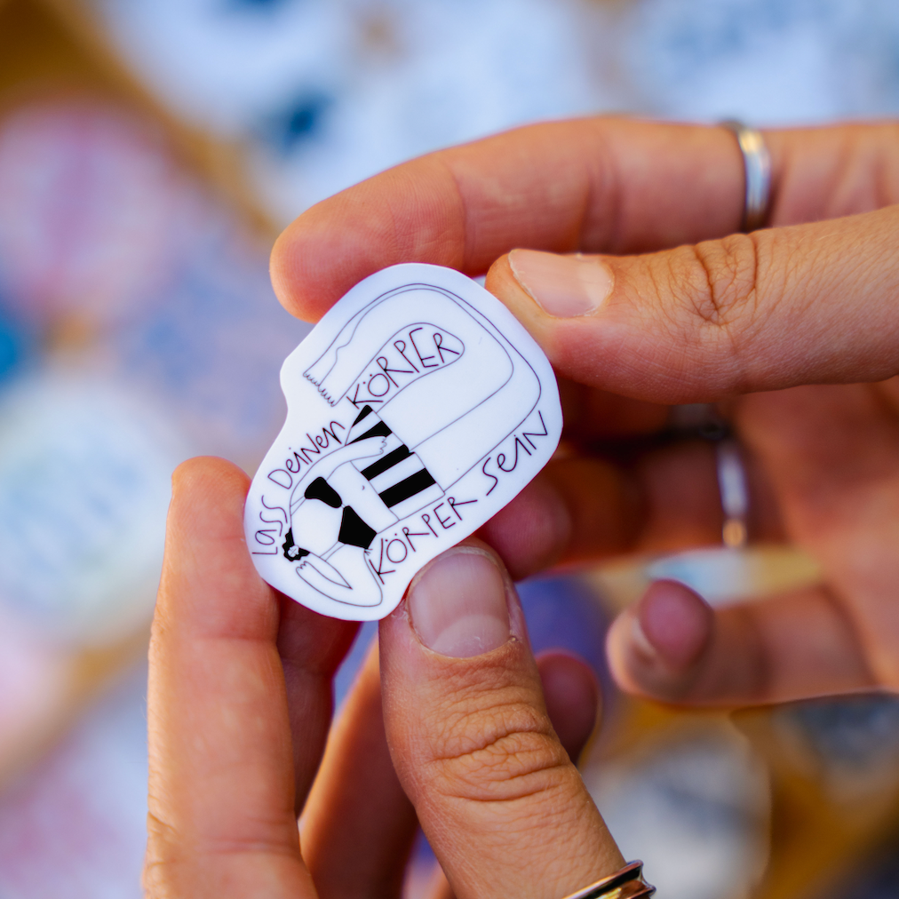 Lass deinen Köper Körper sein - Sticker