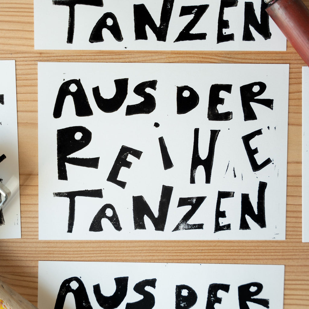 Aus der Reihe tanzen - Linoldruck
